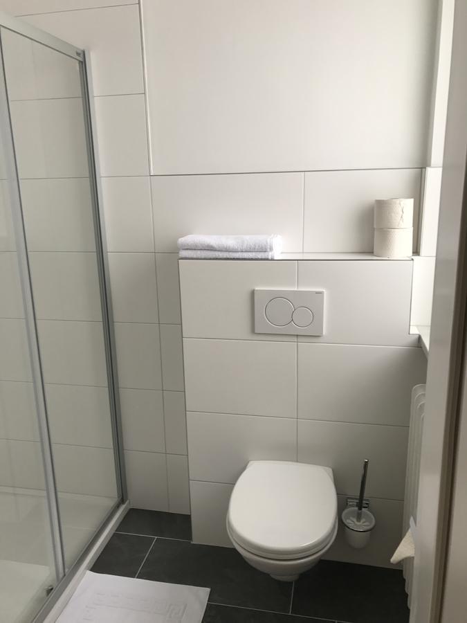 Montagehotel Bed & Steel Linz Kültér fotó
